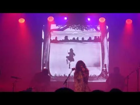 Miniatura: White Rabbit (Jefferson Airplane)